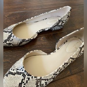 Women’s Bandolino flats size 9